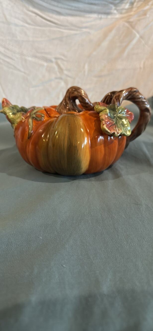 Vintage Harvest Pumpkin Ceramic Teapot, unbranded cir. 1980- 05